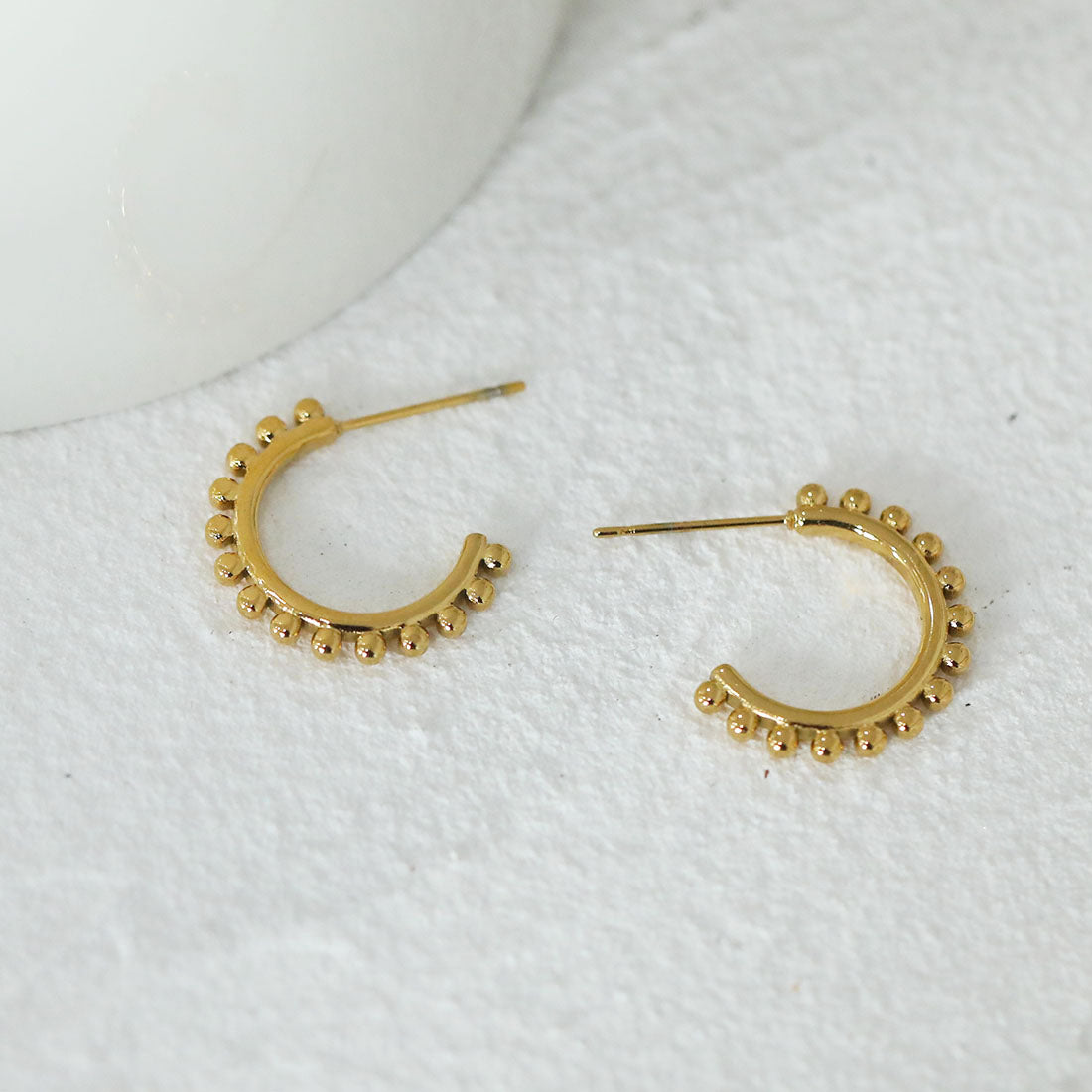 hackney-nine | hackneynine | Style ISLA 21053: Beaded Edge Hoop Earrings