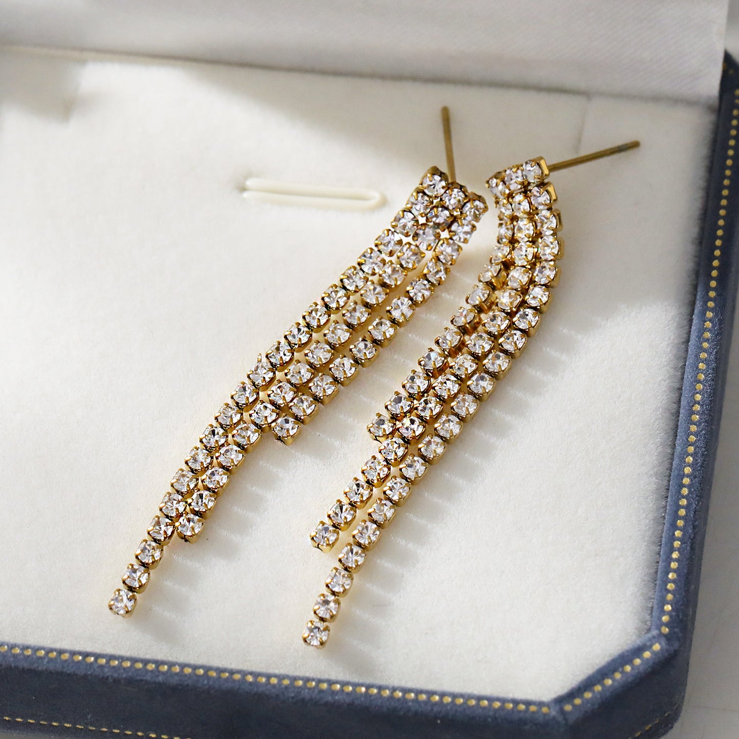 hackney-nine | hackneynine | Style JOSEFINA 75089: Three-String Zirconia Bead Drop Earrings