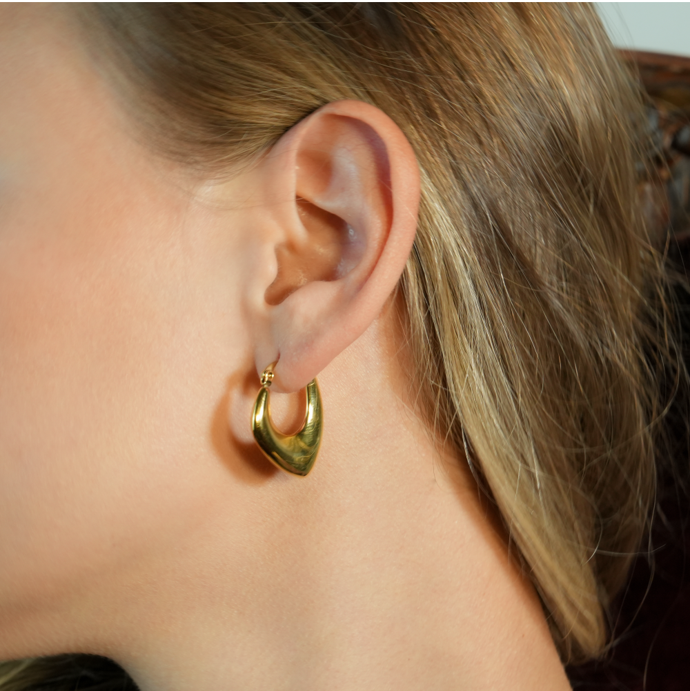 KAMIRA: Asymmetrical Geometric Hoop Earrings