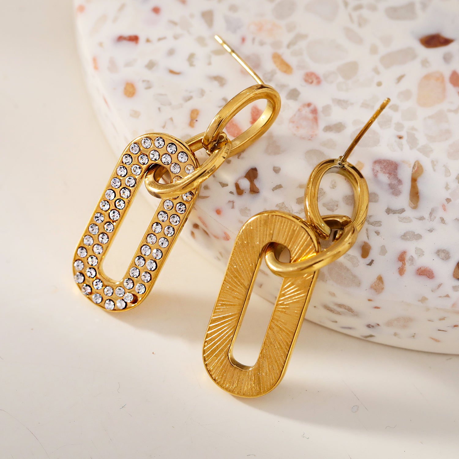 Rectangular Rounded Earrings LAIA: Rounded Rectangle Shaped Earrings Embedded with Zirconia Gemston