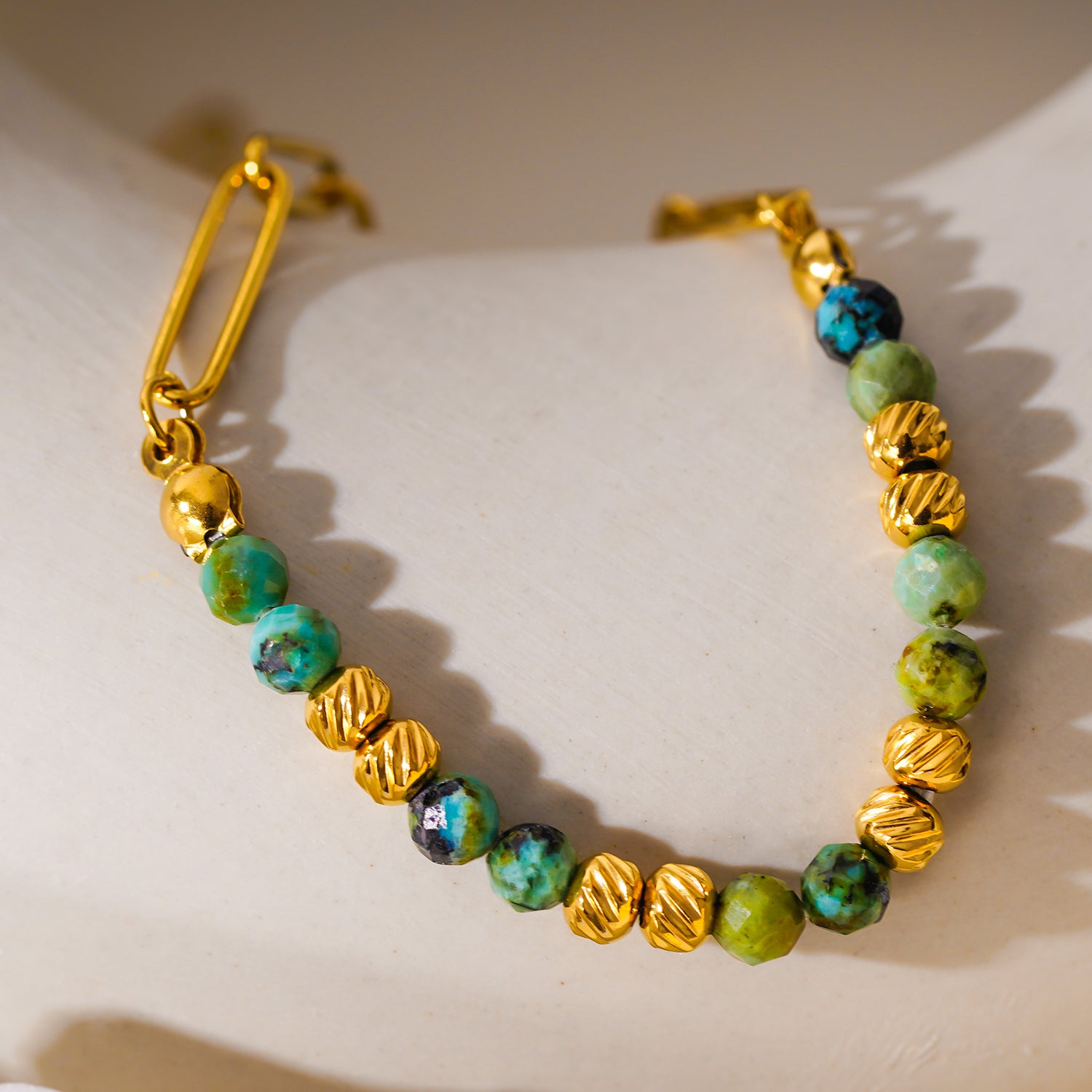 Style LAIMA 6223: African Turquoise Stones &amp; Gold Beaded Paper-Clip Chain Necklace.