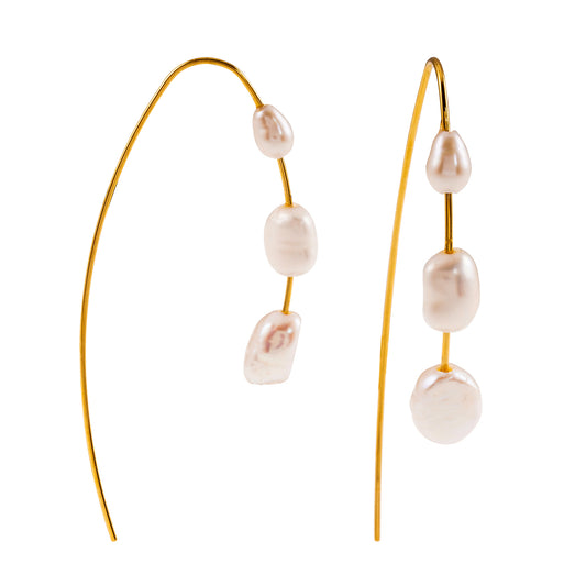 Style LISANNE 0985: Geometric Shaped Modernist Hoop Earring with a Trio of Fresh-Water Pearls.