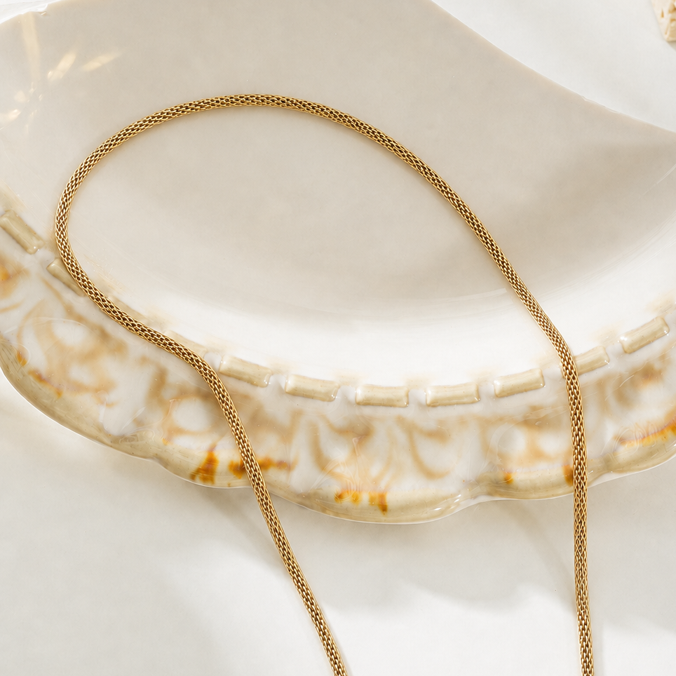 LOSEFA Gold: Woven Chain Necklace – Sleek Textured Semi-Statement Jewellery