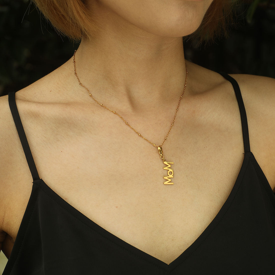 AVERY Charm Necklace Gold