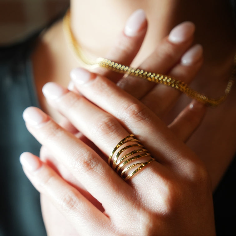 Style ODESA 1751: Multi Stacked Twisted Layers Textured Ring.
