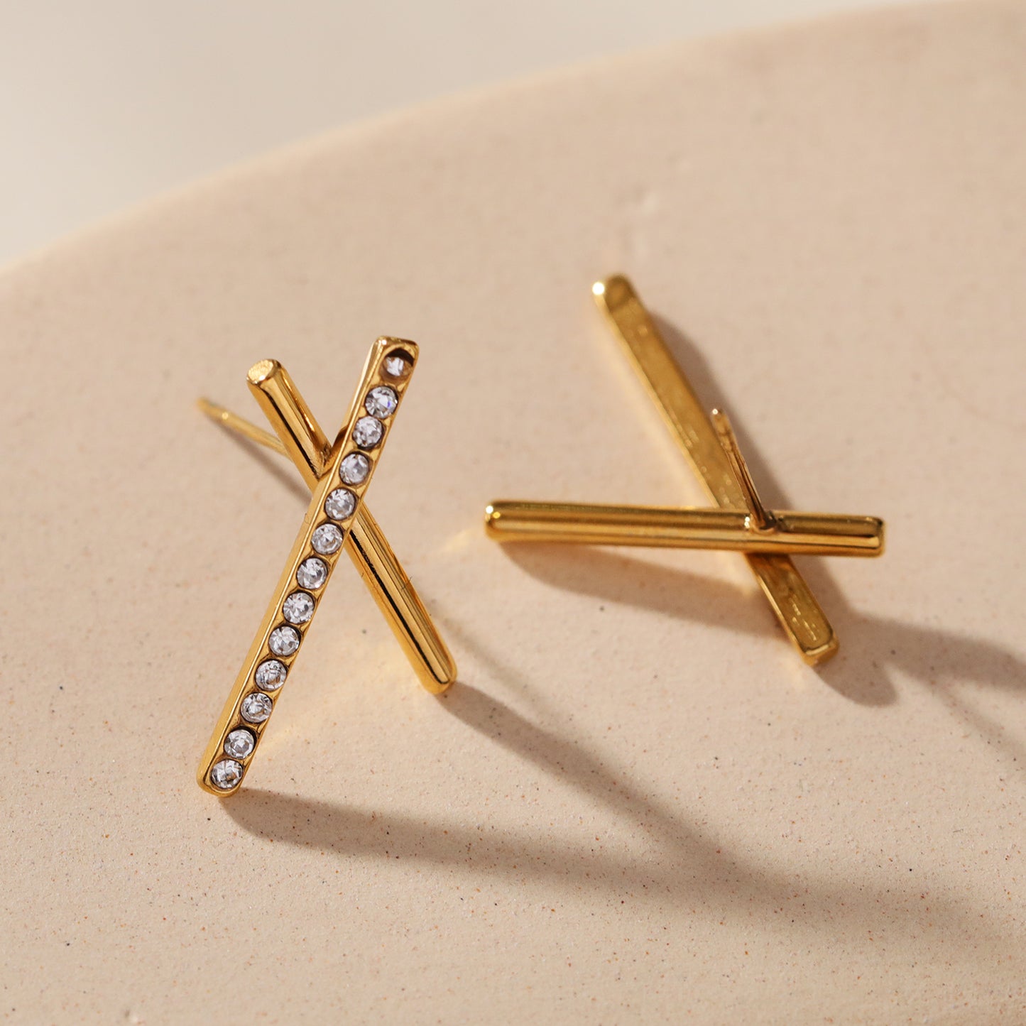 hackney-nine | hackneynine | tessa65059-studs | geometric-jewellery | modern-jewellery | affordable-jewellery