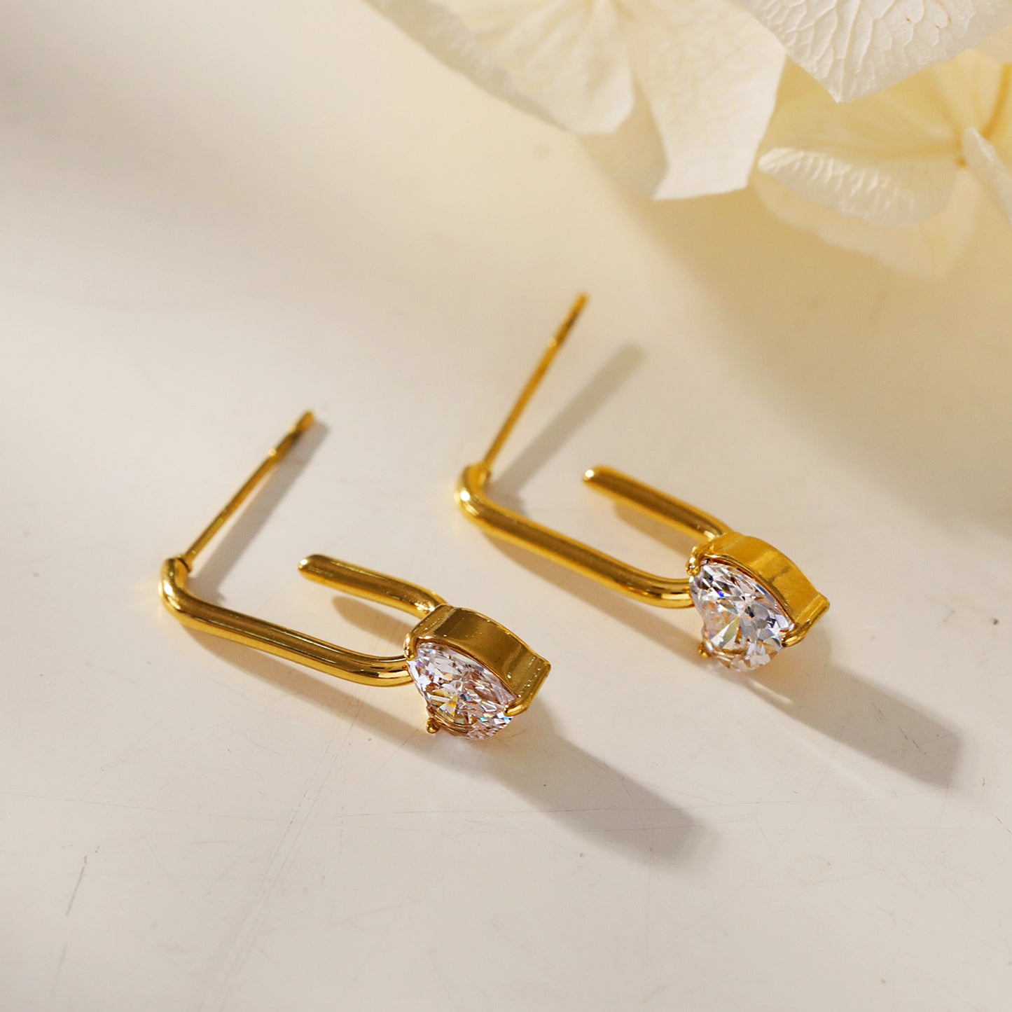 HACKNEY_NINE | Style ARETE 92656: Timeless Romance - Heart Gemstone Paper-Clip Earrings.