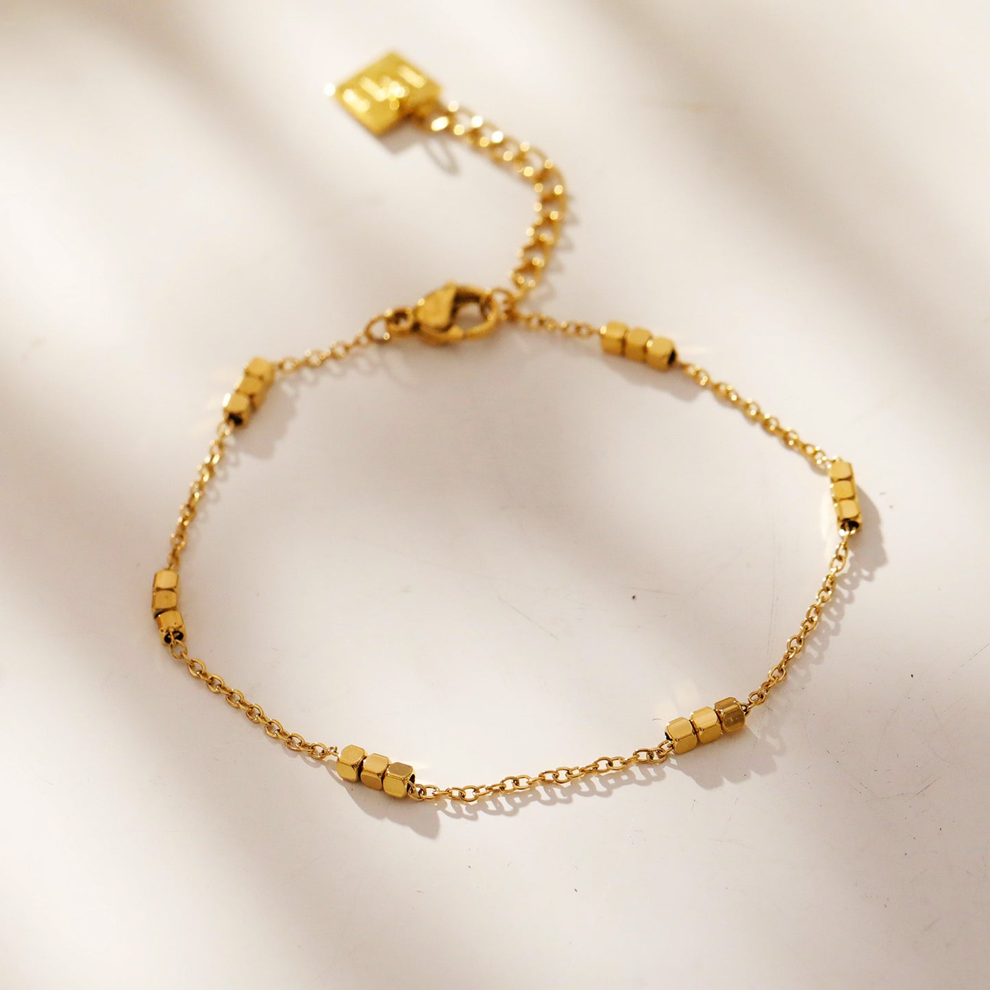 Style RITIKA 70145 : Tiny Square-Beads Dainty Gold Chain Bracelet. | hackneynine | hackney-nine