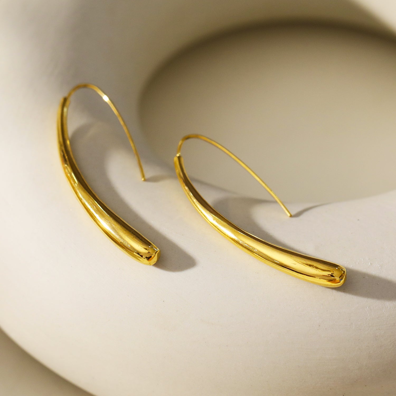 HACKNEY-NINE | Style ADARA 61051: Abstract Elegance-Avant-Garde Geometric Earrings