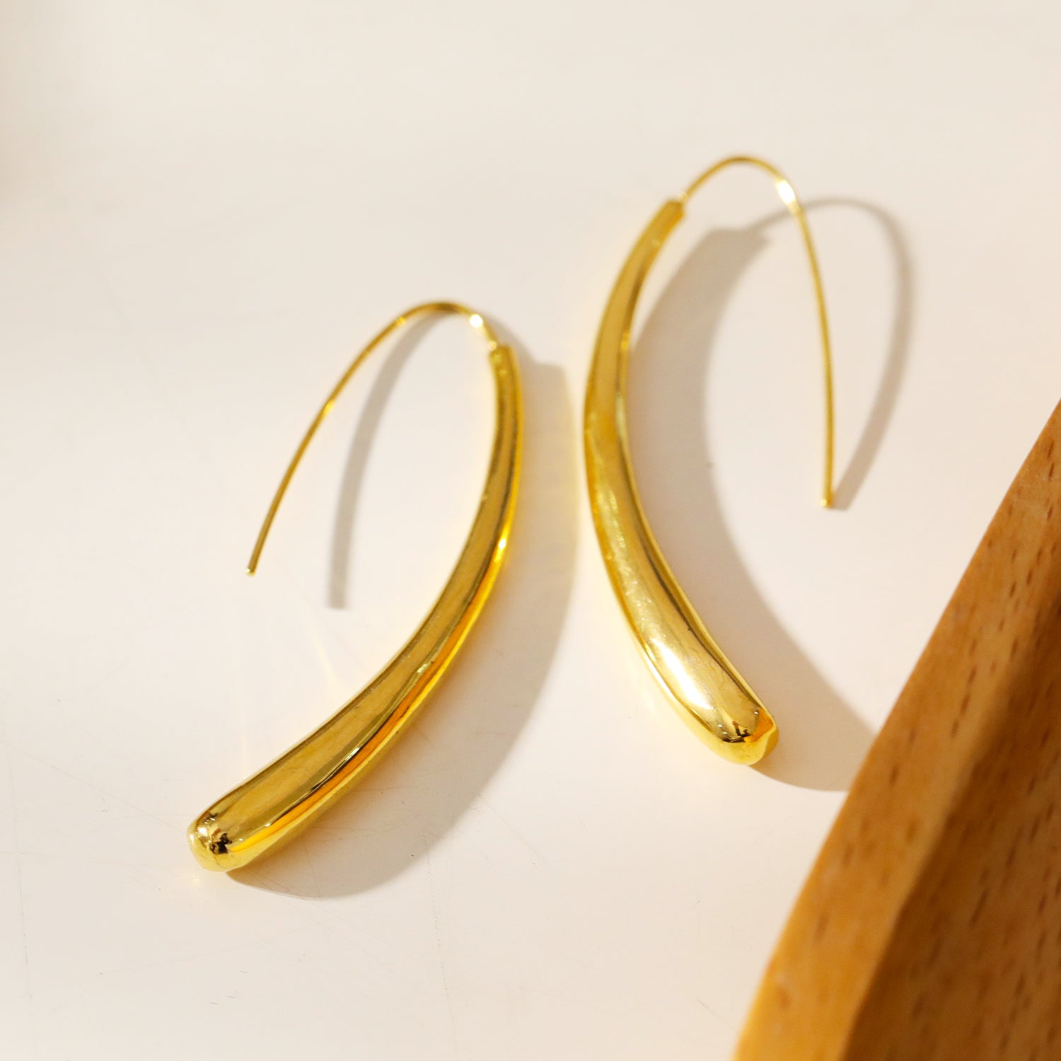 HACKNEY-NINE | Style ADARA 61051: Abstract Elegance-Avant-Garde Geometric Earrings