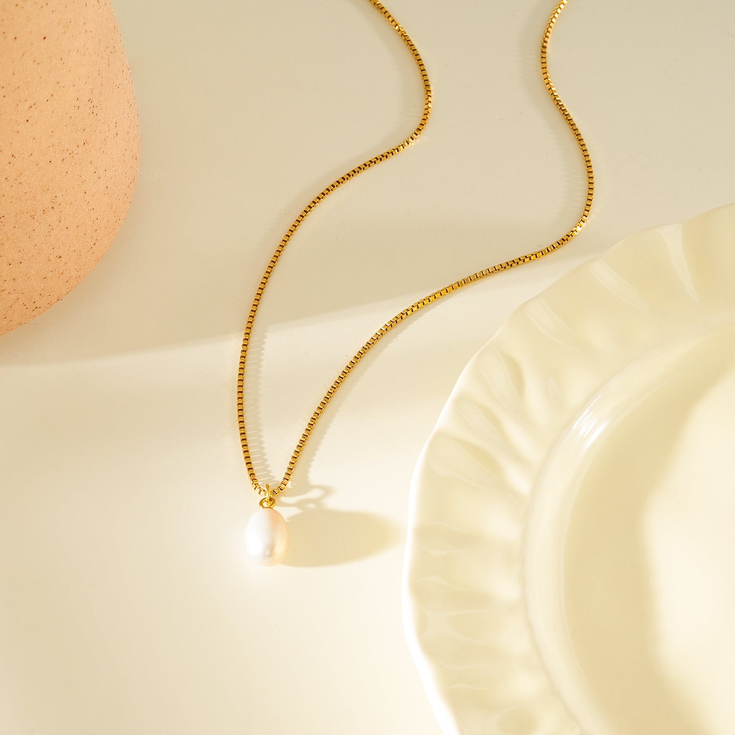SZILVIA Gold: Minimalist Chic - Mini Box Chain Necklace with Freshwater Pearl Charm