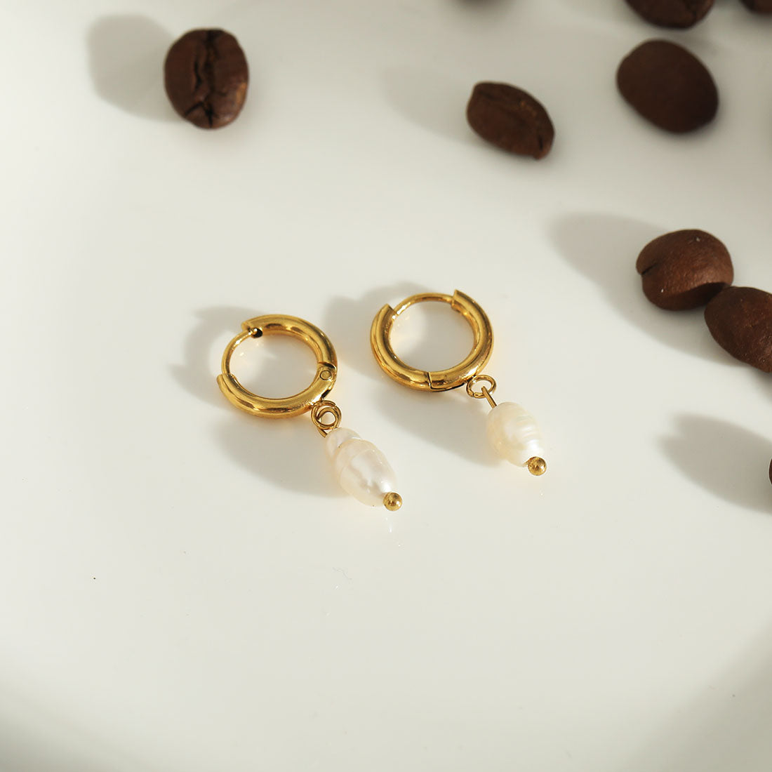 ALEX: Mini Hoop Earrings with Natural Freshwater Pearl Charm – Elegance in Every Detail