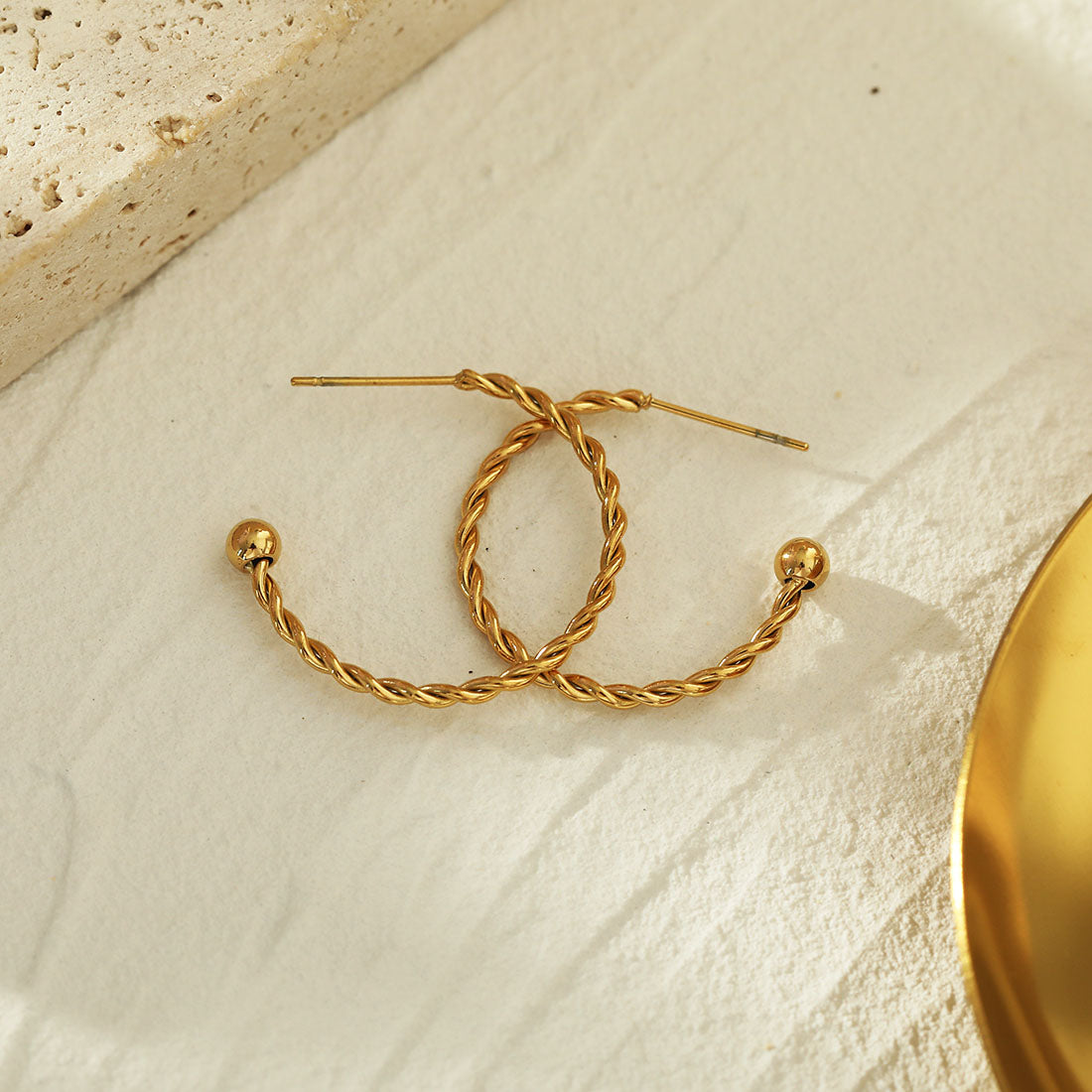 hackney_nine | hackneynine | ANNA210575_earrings | affordable_jewelry | dainty_jewelry | stainless_steel_jewelry | 18K_gold_jewelry | gold_dipped_jewelry | gold-jewelry |hoops | hoop_earrings