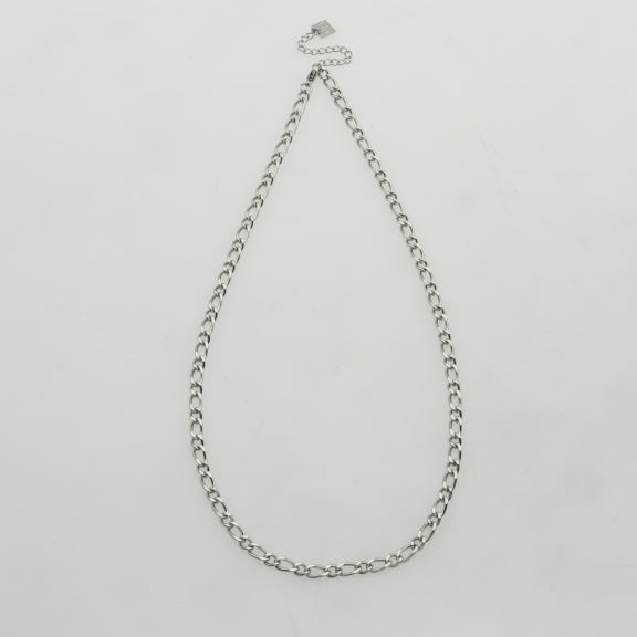 hackney-nine | hackneynine | mini-link chain | mini-figaro-chain | silver-chain | silver-jewelelry