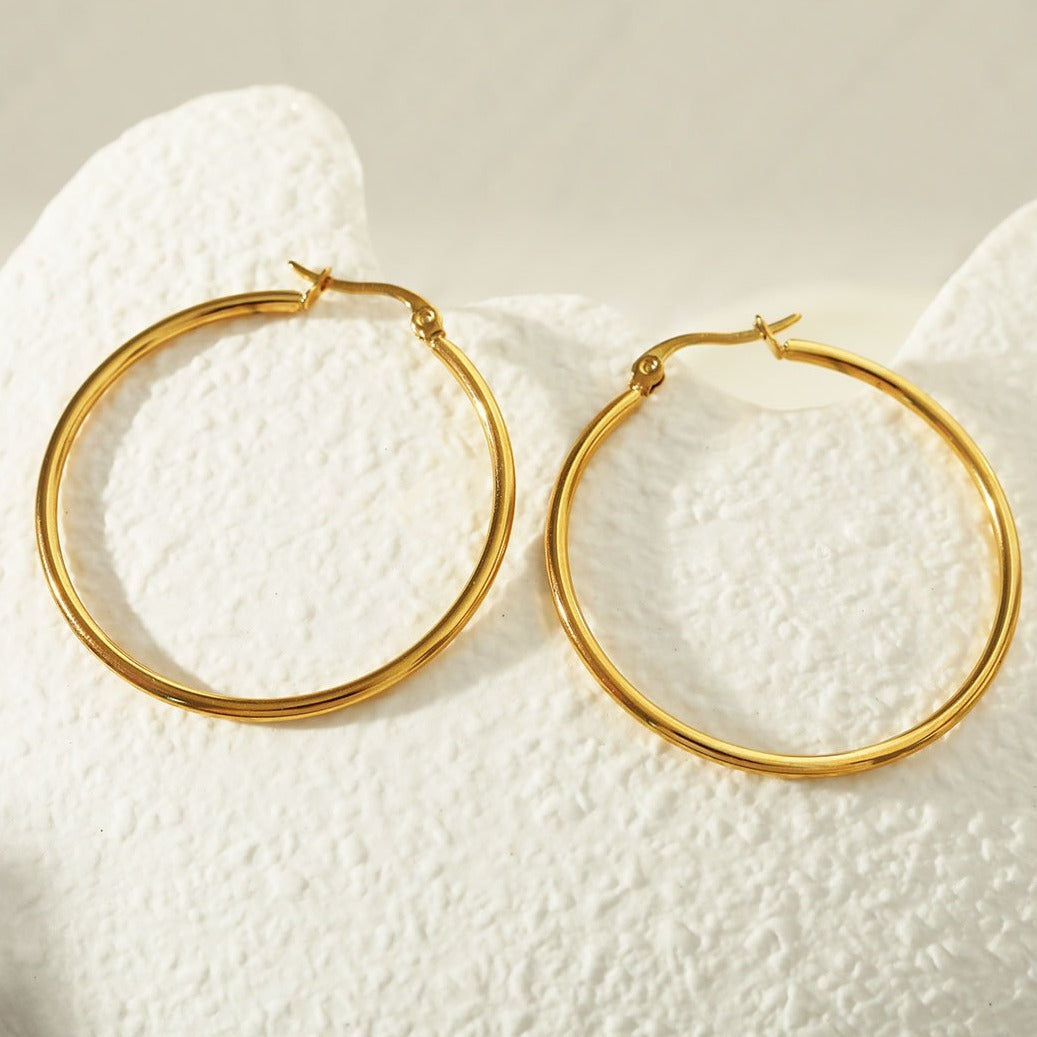 hackney_nine | hackneynine | BIANCA21089_earrings | affordable_jewelry | dainty_jewelry | stainless_steel_jewelry | 18K_gold_jewelry | gold_dipped_jewelry | gold-jewelry |hoops | hoop_earrings