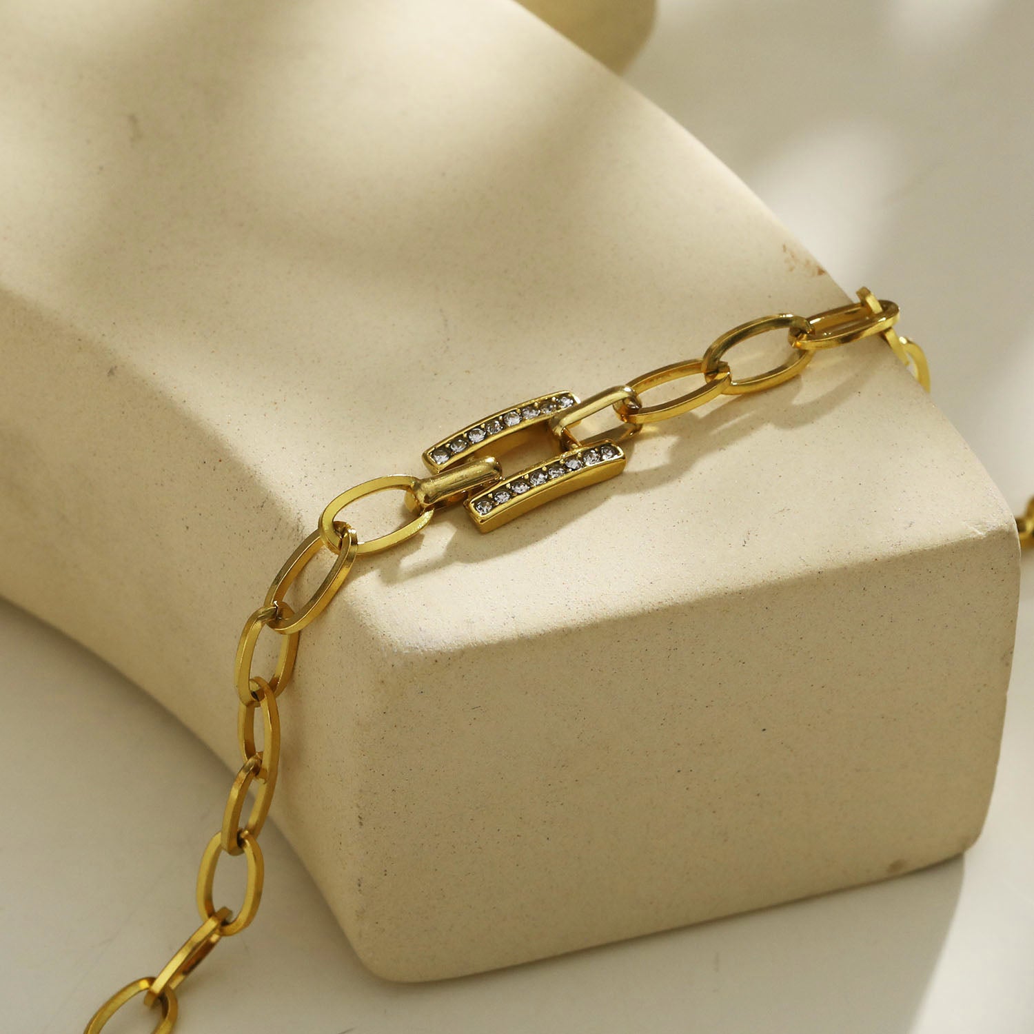 Style: GAILA 221117 Deco Paper-Clip Bracelet with Zirconia Embedded Centre Piece.