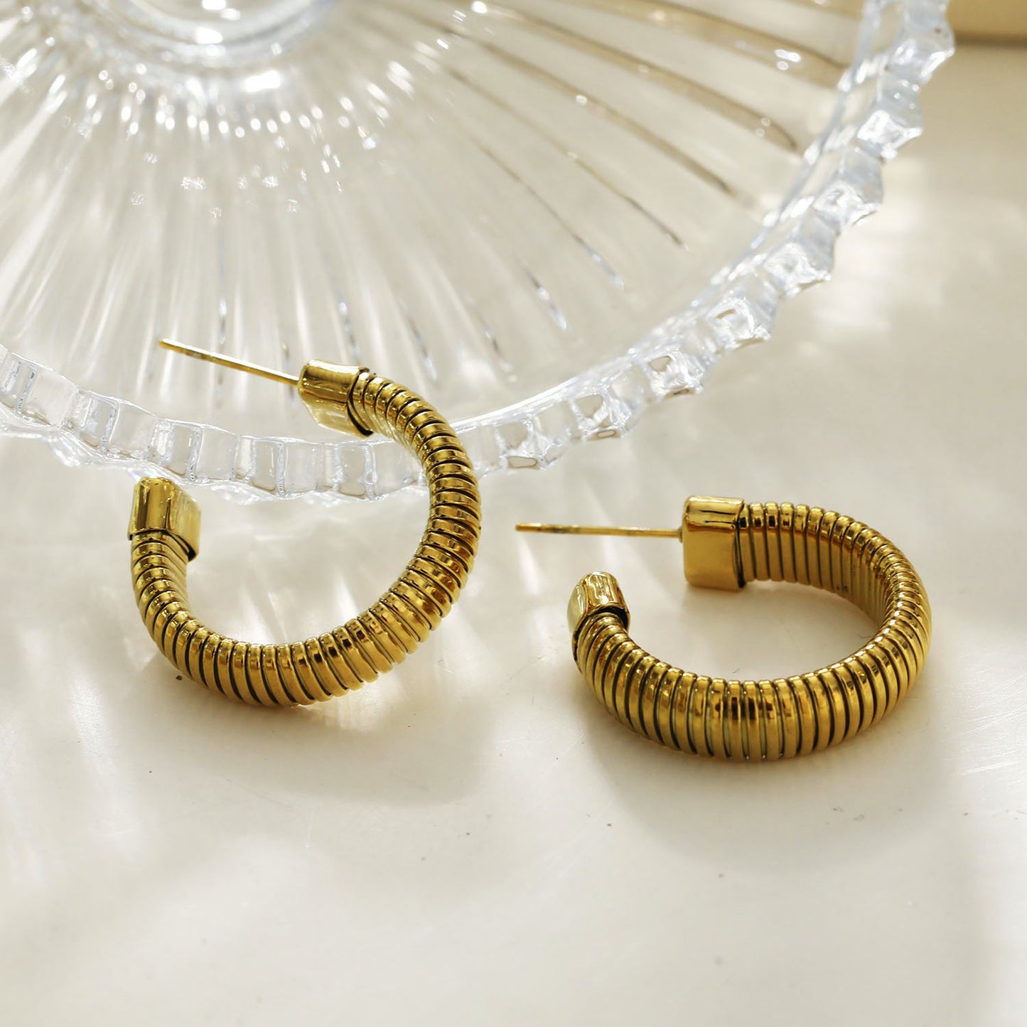 ABRIOLA Structured Coil-Slab Hoop Gold Earrings