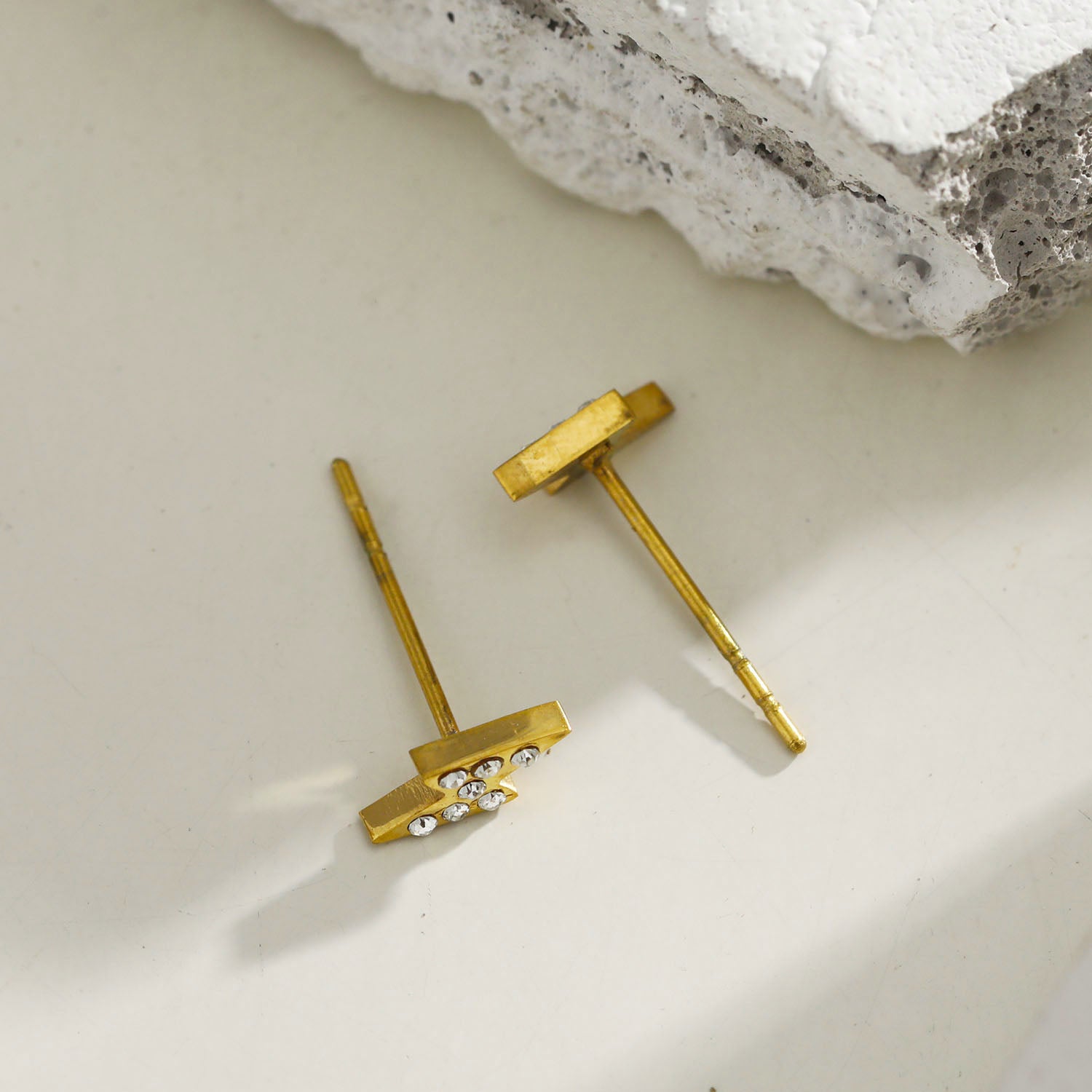 zig-zag-stud-earrings
