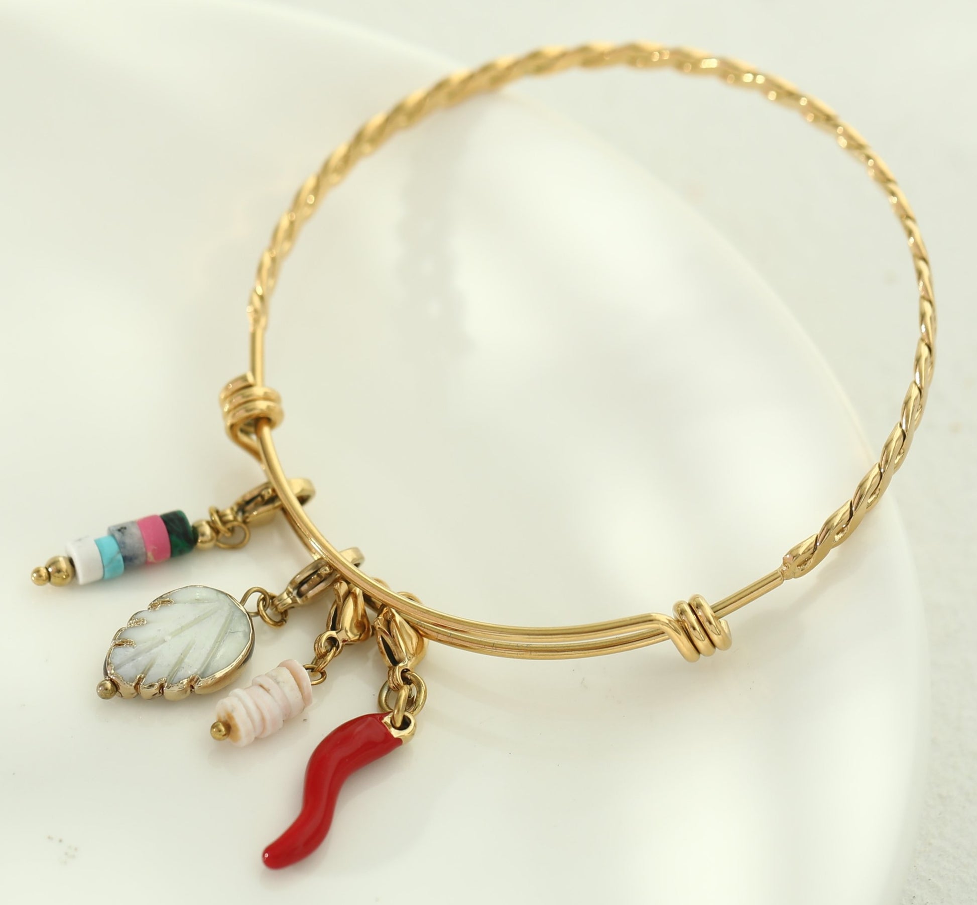 hackney nine | hackneynine | necklace | hoops | bracelets | earrings | charms | studs_earrings | jewellery | jewellery-store | shop-jewelry | gold-jewellery | dressy_jewellery | classy_ jewellery | on_trend_jewellery | fashion_ jewellery | cool_jewellery | affordable_jewellery | designer_jewellery | vintage_jewellery | heart_jewellery | gifts-for-her | gifts-for-mum | gifts-for-girls | gifts-for-females | natural_stone 